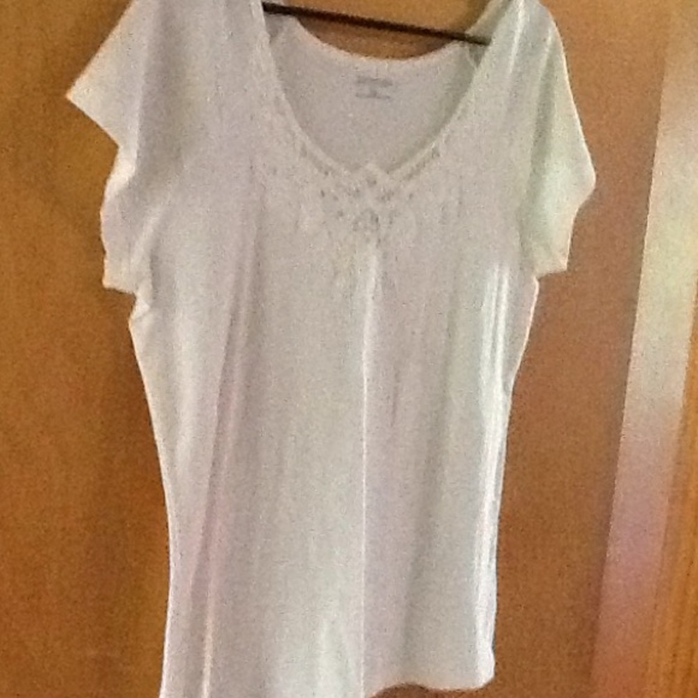 White T- shirt